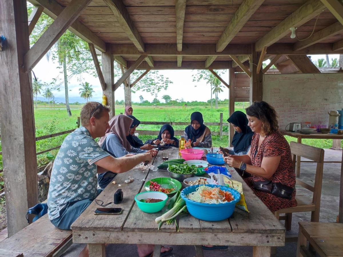 Sunset Homestay By Harry & Mimin Telaga Buitenkant foto