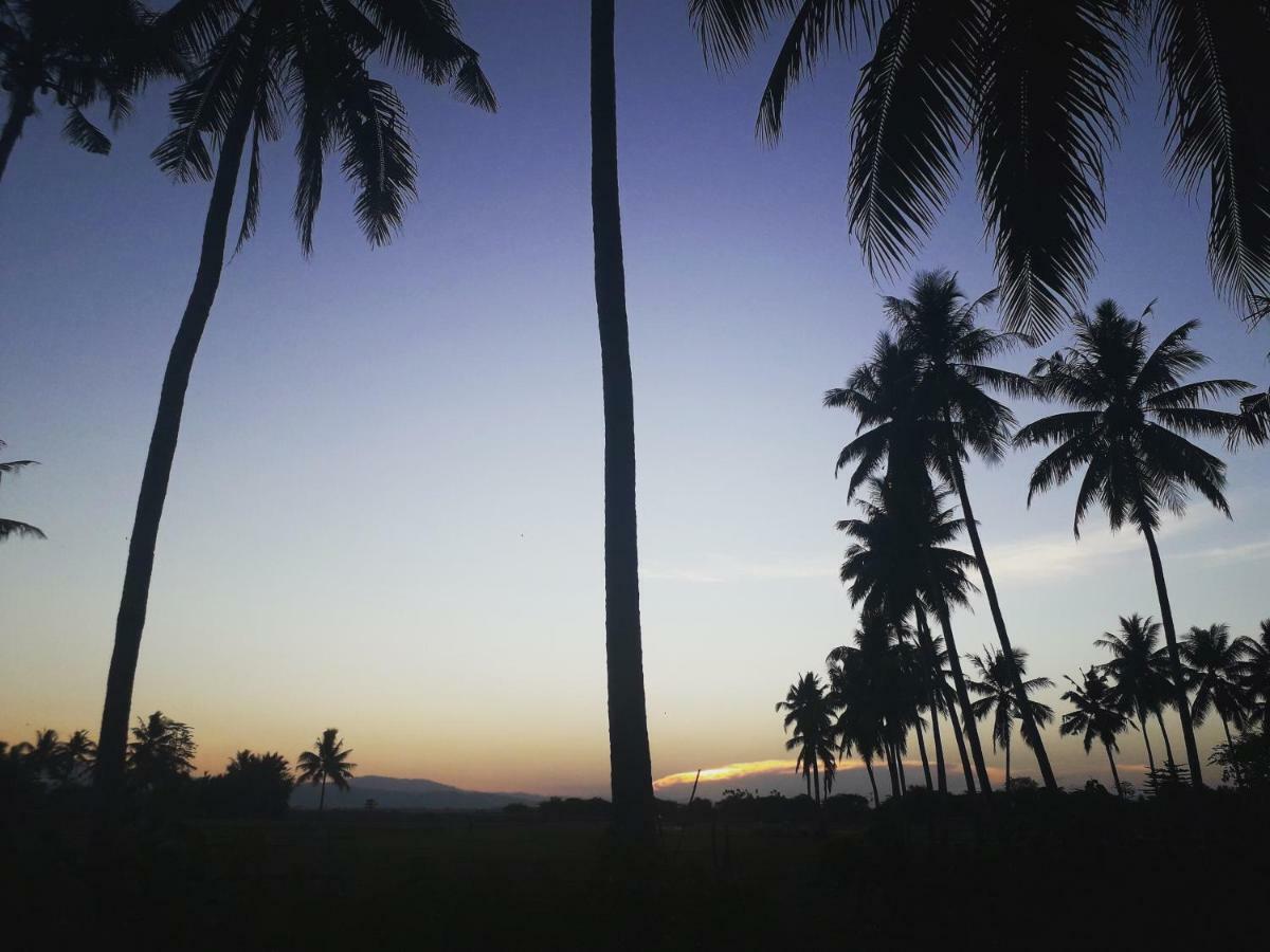 Sunset Homestay By Harry & Mimin Telaga Buitenkant foto
