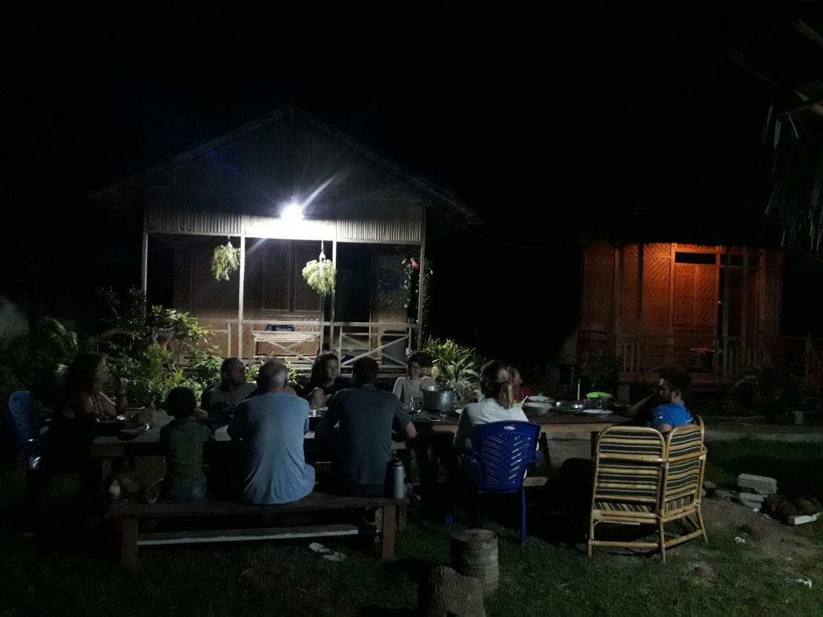 Sunset Homestay By Harry & Mimin Telaga Buitenkant foto