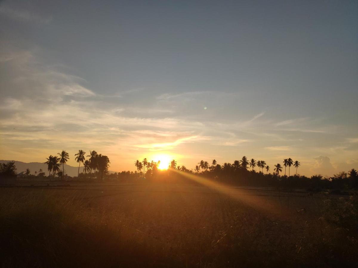 Sunset Homestay By Harry & Mimin Telaga Buitenkant foto